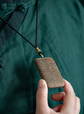 天然菩萨棋沉香无事牌吊坠沉水级