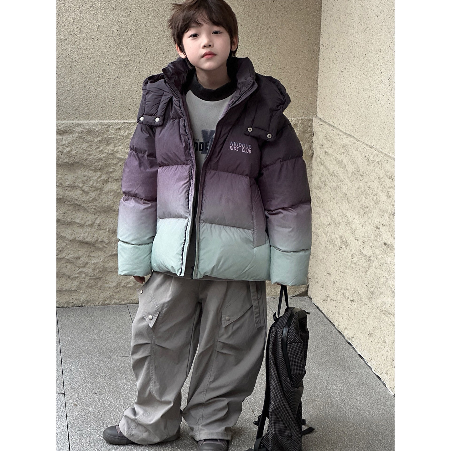 牛哆哆童装儿童羽绒服2025冬新款中大童渐变加厚外套白鸭绒65139,淘宝优惠券,粉丝福利购,淘宝优惠卷