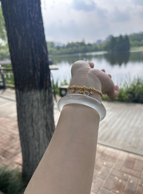 天然高冰透白月光玛瑙荔枝冻玉髓玉手镯马料女香槟翡翠送女友礼物