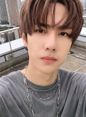 王一博同款大小钢圈多层叠戴项链