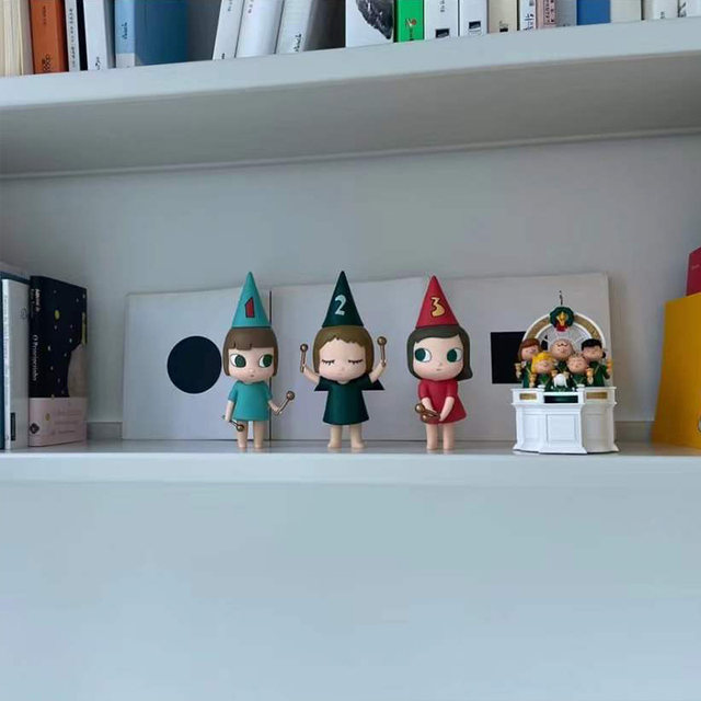 Yoshitomo Nara's series of art and trendy hand-made figurines