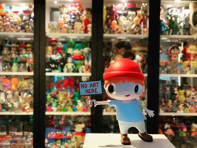 The big-eyed boy who is so cute that you will melt!