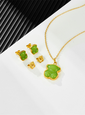 欧美简约百搭小熊粉晶小熊轻奢项项链六色立体小熊耳钉吊坠套装