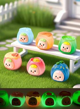 新款夜光甜点系列萌粒公仔树脂工艺品潮玩公仔办公桌面迷你小摆件