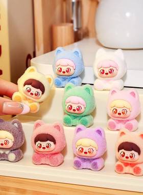 可爱植绒坐姿猫猫潮玩萌粒公仔高级感桌面迷你摆件幼儿园毕业礼物