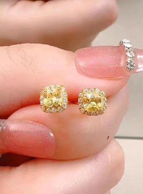 金色饰品 爆闪小方糖钻耳钉女金色天然水晶宝石高级感送礼物
