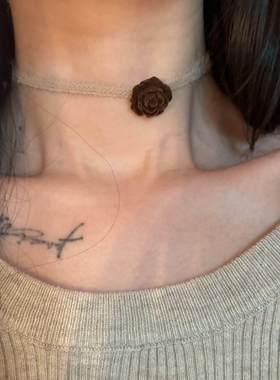 雪花珍珠吊坠choker颈链女秋冬绒布项链新年氛围感锁骨链高级感潮