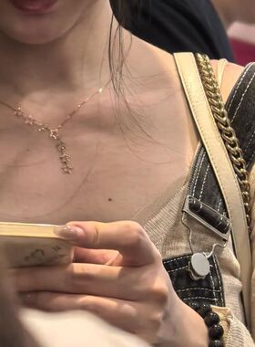 简约镂空五角星时尚甜美小众高级感锁骨链流苏吊坠链送女友礼物