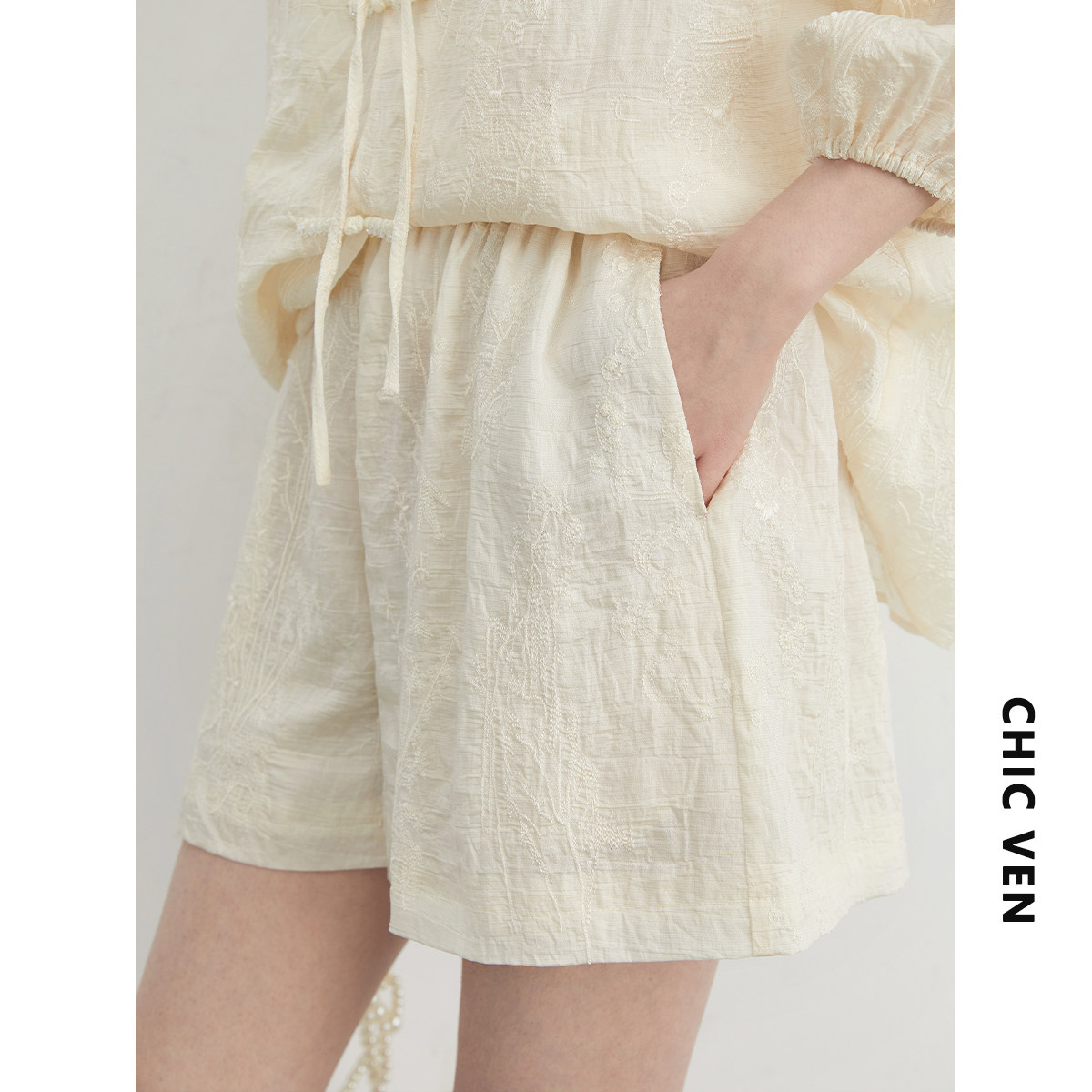 CV大码女装 2025夏季新款新中式天丝刺绣衬衫松紧高腰短裤套装女,淘宝优惠券,粉丝福利购,淘宝优惠卷