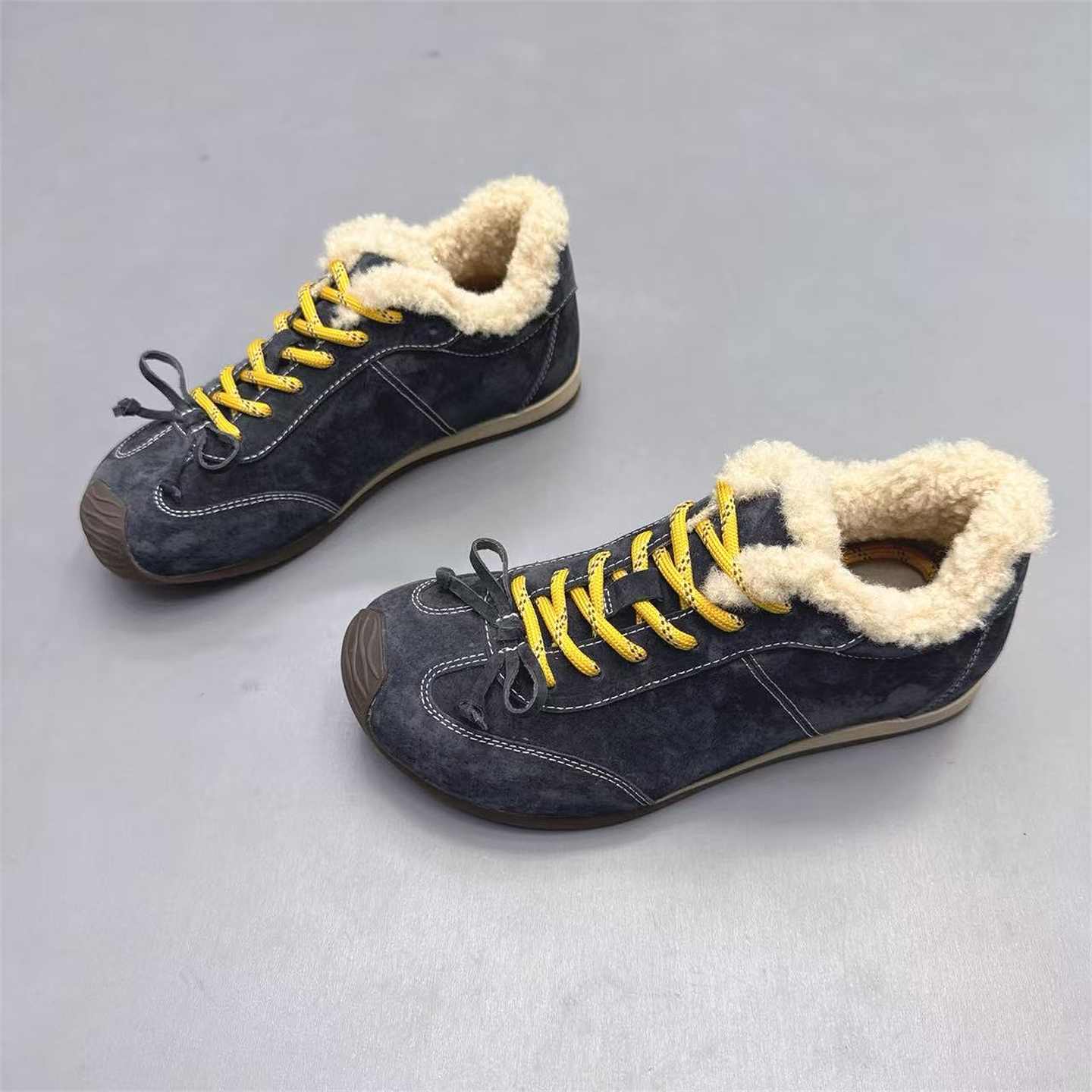 真皮女鞋复古磨砂皮加绒德训鞋2025冬季新款轻便保暖阿甘鞋休闲鞋 - 图1