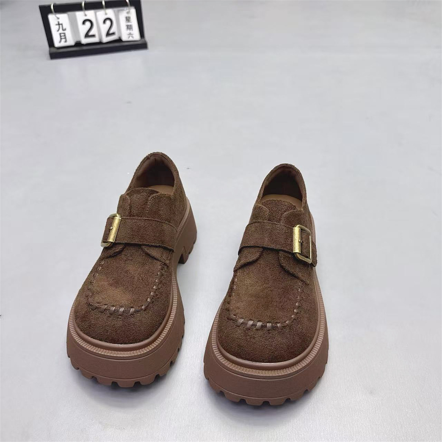 真皮女鞋法式厚底增高6CM乐福鞋2025秋新款圆头皮带扣勃肯袋鼠鞋 - 图1