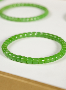 领玉人归圆碧玉苹果绿手链