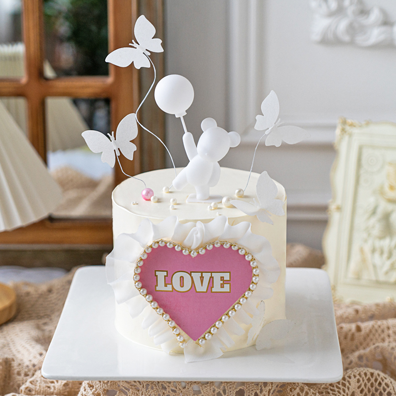 2025情人节网红带灯告白气球小熊皇冠抱抱熊2.14情侣表白蛋糕装饰