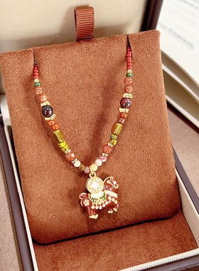 美拉德风棕色马上有钱女毛衣链