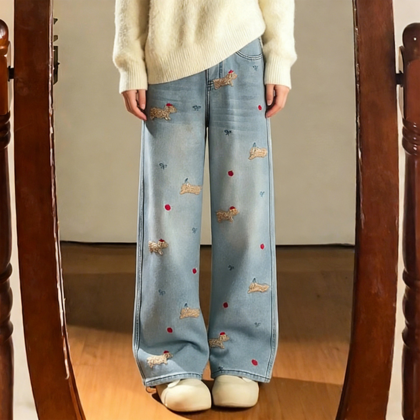 大码女装胖mm卡通风刺绣直筒牛仔裤女高腰显瘦设计感百搭阔腿裤潮,淘宝优惠券,粉丝福利购,淘宝优惠卷