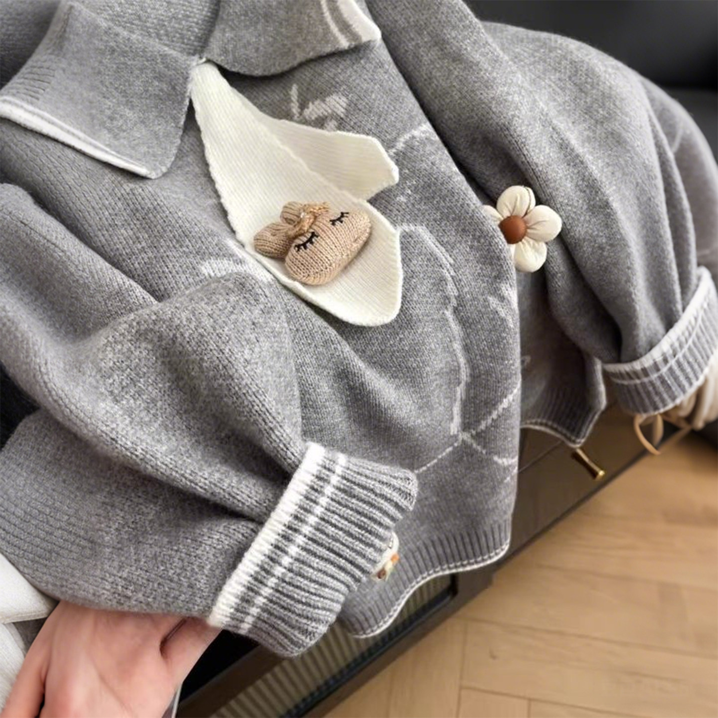 大码女装胖mm卡通设计感翻领针织衫女宽松显瘦慵懒风减龄毛衣上衣,淘宝优惠券,粉丝福利购,淘宝优惠卷