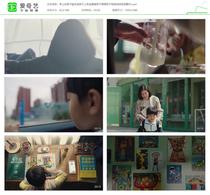 早上叫孩子起床送孩子上学走路接孩子照顾孩子母亲妈妈视频素材