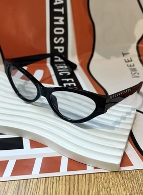 2025新款浅灰色猫眼墨镜镜腿镶钻