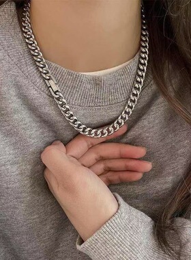 时尚个性风潮古巴链男女生粗锁骨链情侣钛钢项链粗链子配饰链条