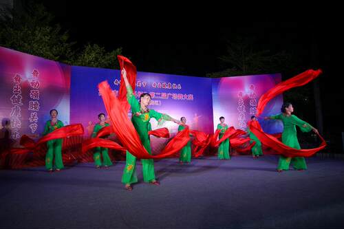 舞蹈红绸带广场舞秧歌长绸舞带刘荣红红火火加厚缎带有支撑棒不卷 - 图2