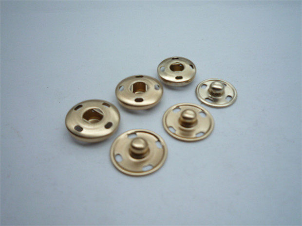 铜材质金属按扣字母扣浅金色15mm18mm手缝摁扣子揿扣纽扣能过检针_虎窝淘