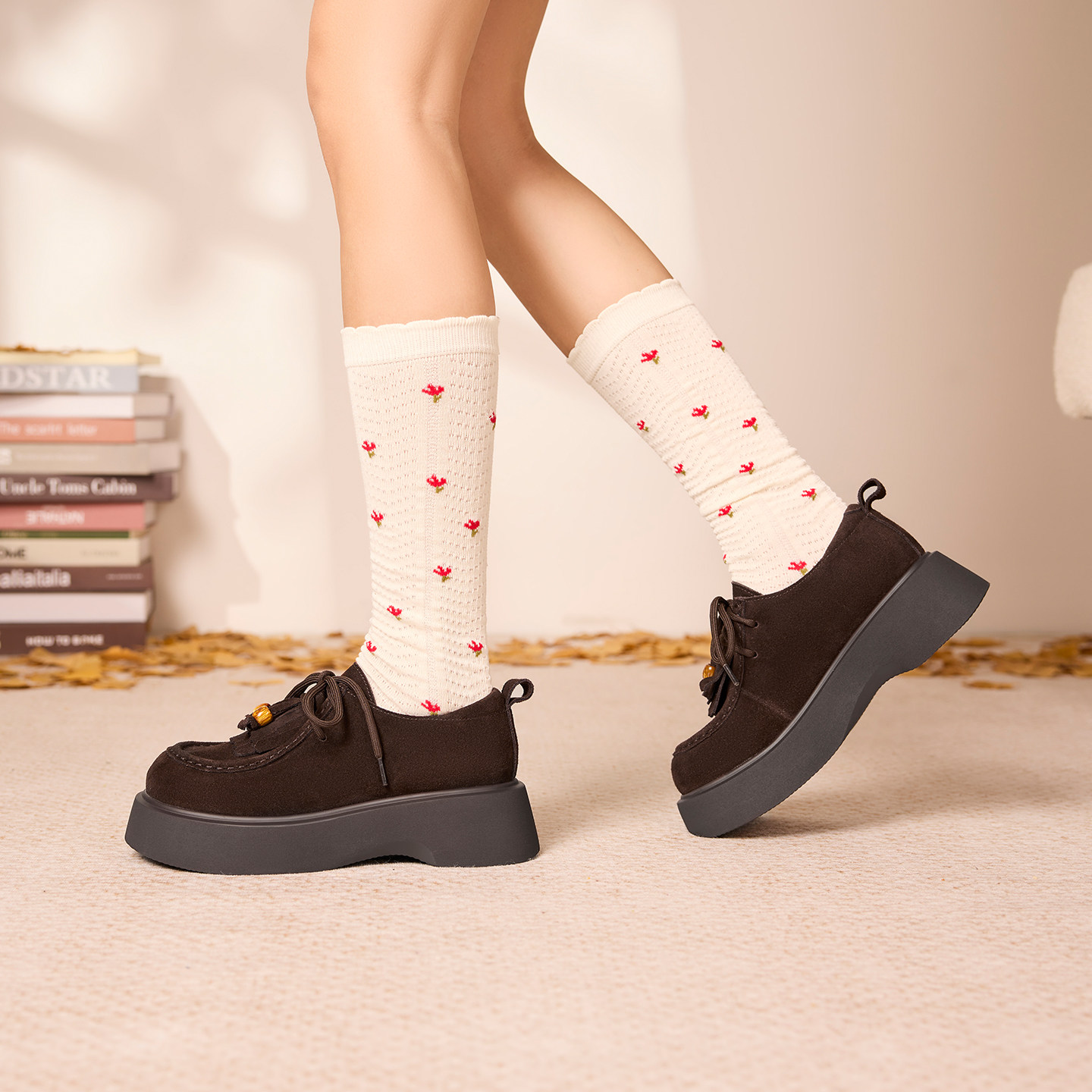 奥康 女鞋2025秋季厚底袋鼠鞋女时尚百搭休闲鞋流苏系带乐福鞋,淘宝优惠券,粉丝福利购,淘宝优惠卷