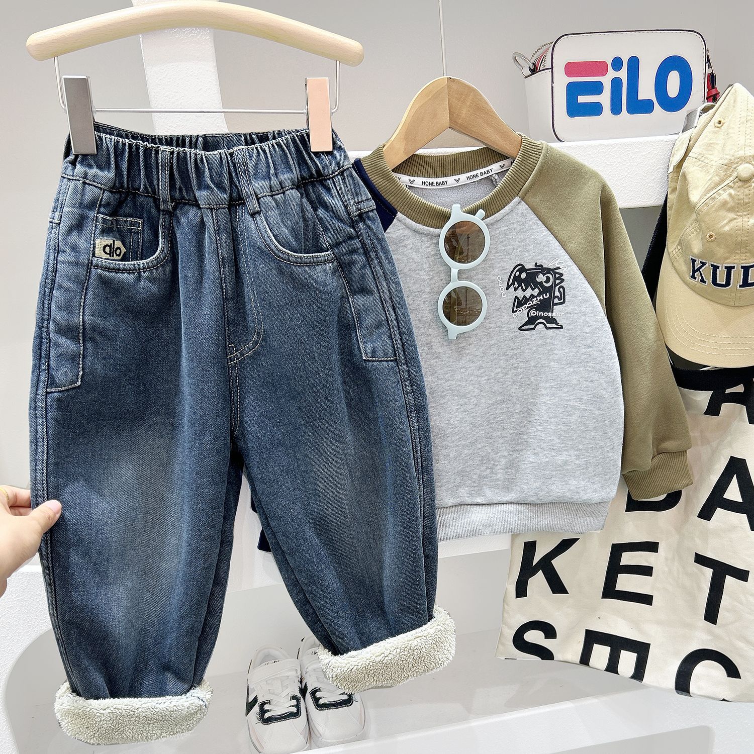 男童牛仔加绒长裤2025秋冬季新款儿童童装中大童宝宝加厚保暖裤子 - 图1