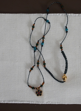 极细手工串珠花朵项链甜美叠戴