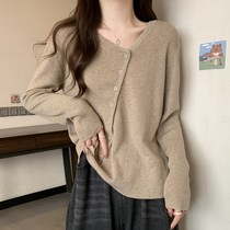 Large code Lazy Wind Skew Buckle Positive Shoulder Knit Cardiovert Woman Autumn Winter Fat Mm Veil body Slim Inner Lap blouse