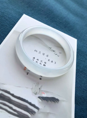 玛瑙手镯浅香槟色玉镯冰透马达斯加高冰荔枝冻玛瑙玉髓手镯子女款