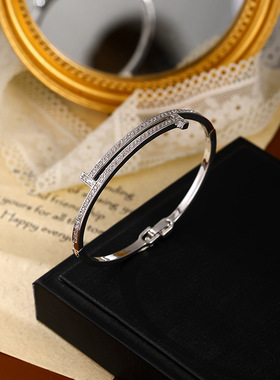 简约经典气质百搭设计感钉子手镯精致优雅风手环超闪个性手链手饰