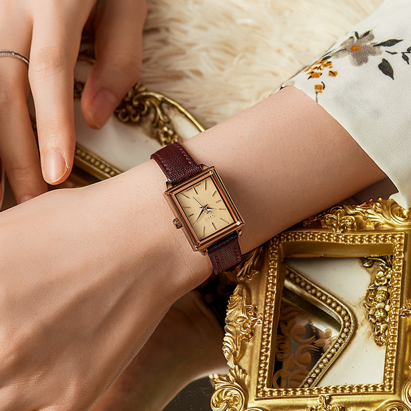 聚利时女款复古方形小众轻奢高级感 julius聚利时盈硕日韩腕表