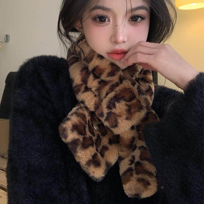 2025新款毛绒豹纹围巾女秋冬季毛毛围脖韩系氛围感保暖小巧毛领,淘宝优惠券,粉丝福利购,淘宝优惠卷