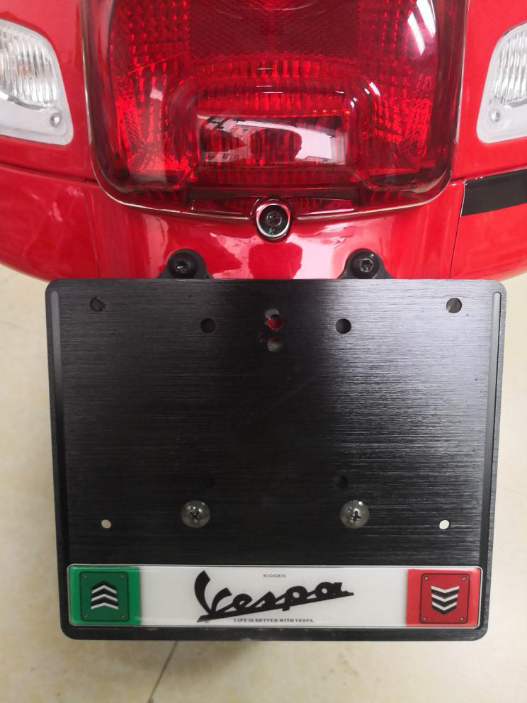 KODASKIN VESPA GTS300 GTV 春天冲刺 改装车牌照 铝合金拉丝工艺 - 图3