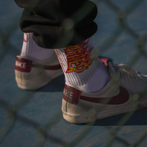 THRASHER 外侧火焰印花袜子 FLAME SOCKS LOGO 经典款 滑板袜套装 - 图0