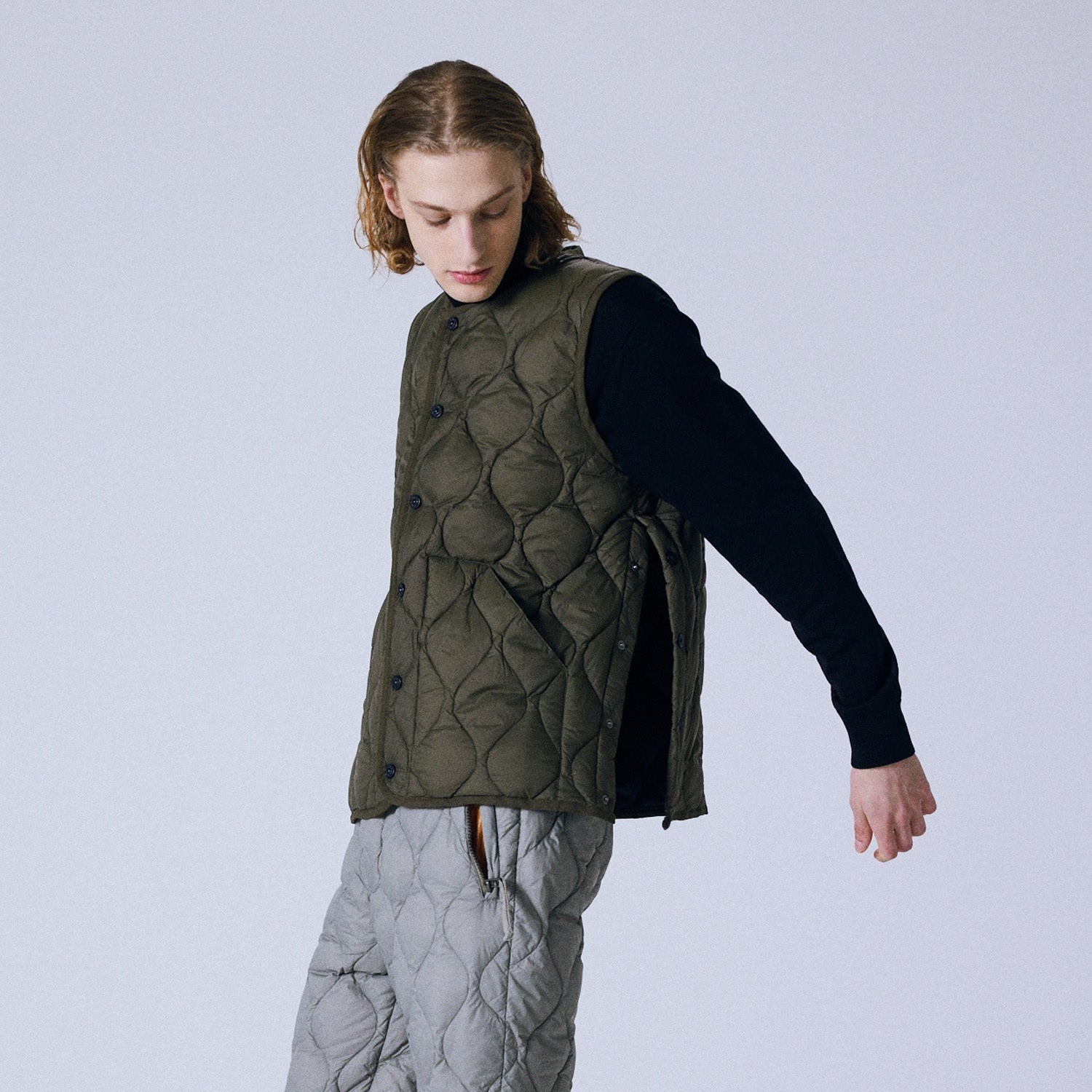 TAION 25AW 圆领羽绒软壳内胆马甲 军事线 侧面按扣经典款 - 图2