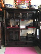 The tea shed (the ancient Dong cabinet)