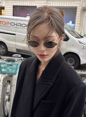 金边墨镜女款2024新款小脸级感凯旋门复古金属椭圆近视太阳眼镜