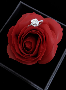 990玫瑰花戒指女生款小众设计轻奢指环2025新款爆款指环尾戒