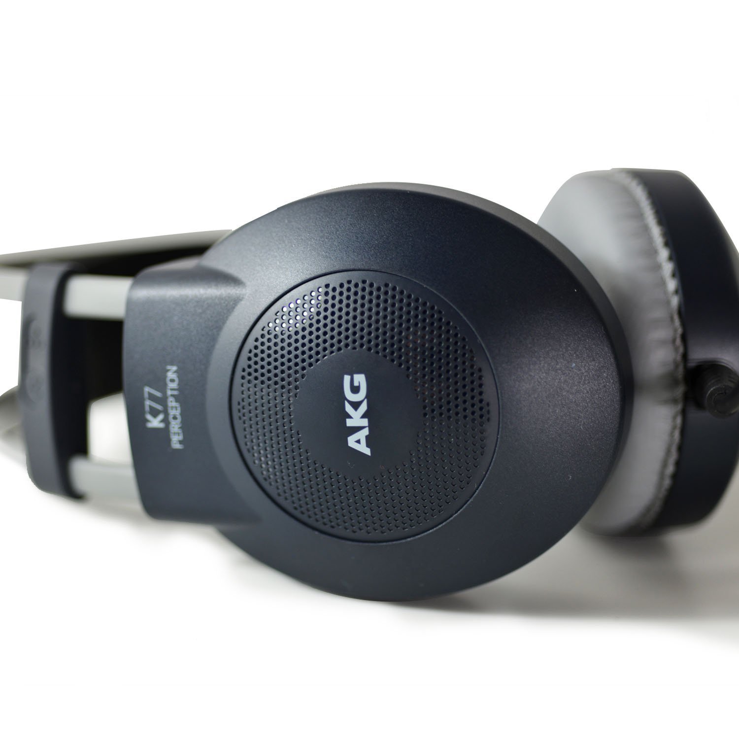 AKG/爱科技 K77 头戴式专业监听录音hifi音乐手机通用高保真耳机 - 图1