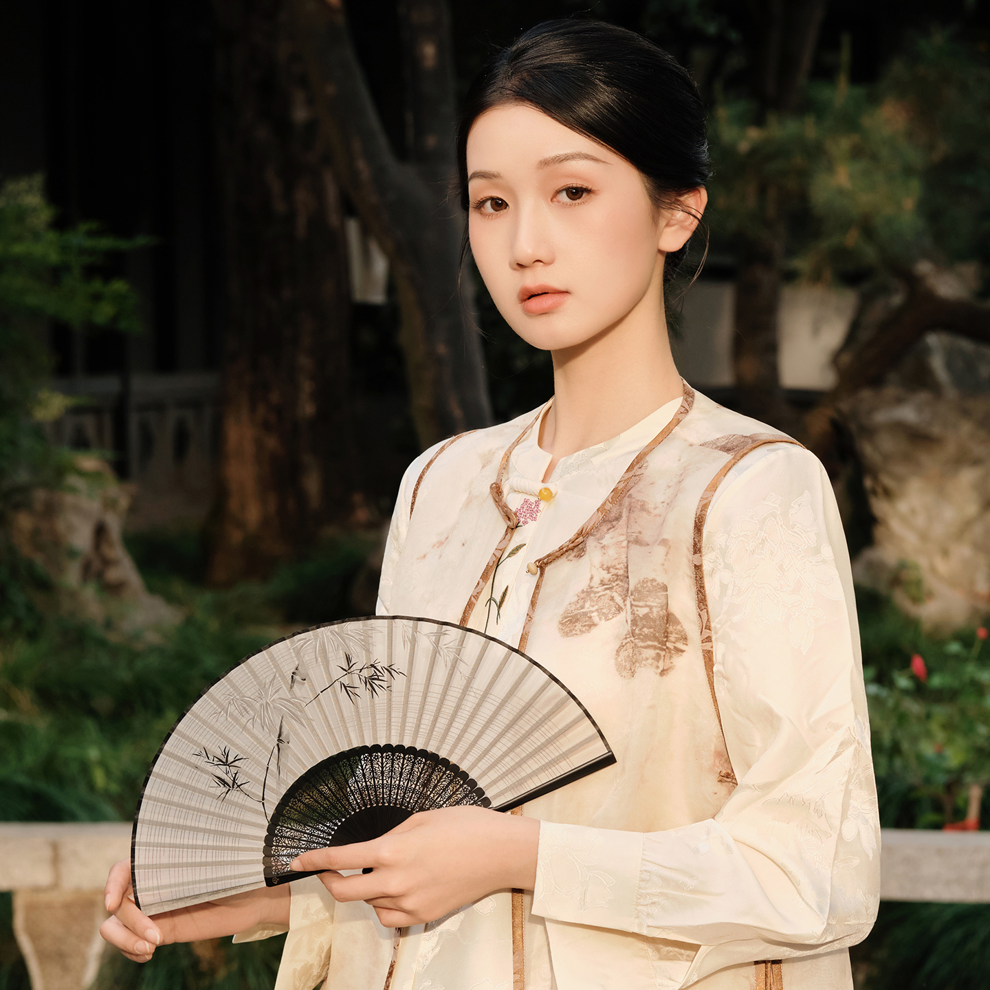 Fan风度清风文创送礼手工真丝折扇苏扇古风折叠扇子定制新款中式 - 图3