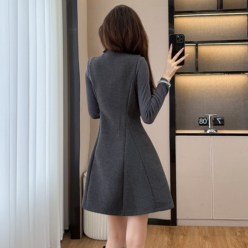 2025款法式复古气质半高领打底衫收腰显瘦背心裙洋气减龄两件套女,淘宝优惠券,粉丝福利购,淘宝优惠卷