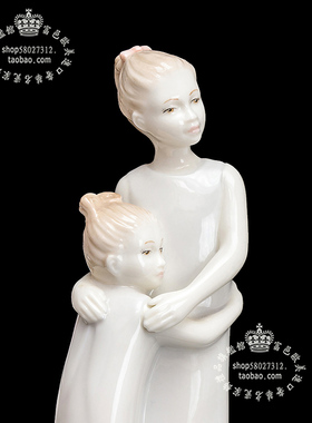 皇家伍斯特姐妹情深生日陶瓷人偶