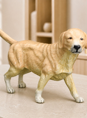 皇家道尔顿手绘陶瓷拉布拉多犬
