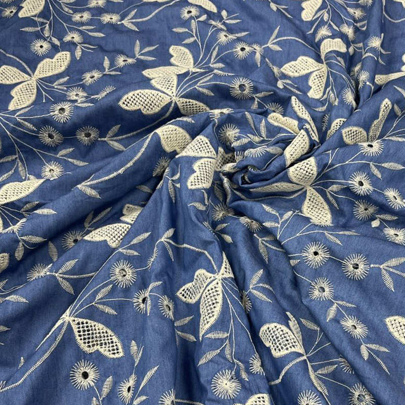 绣花水洗牛仔布料 薄款棉布蝴蝶花刺绣涤棉连衣裙衬衫diy服装面料