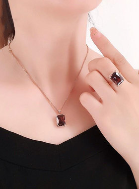 俄罗斯585紫金项链镀14K玫瑰金女款镶嵌豪华方形烟色吊坠欧美奢华