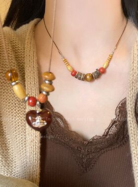 秋风旷野~美拉德复古木质串珠土星项链女生2025新款小众设计配饰