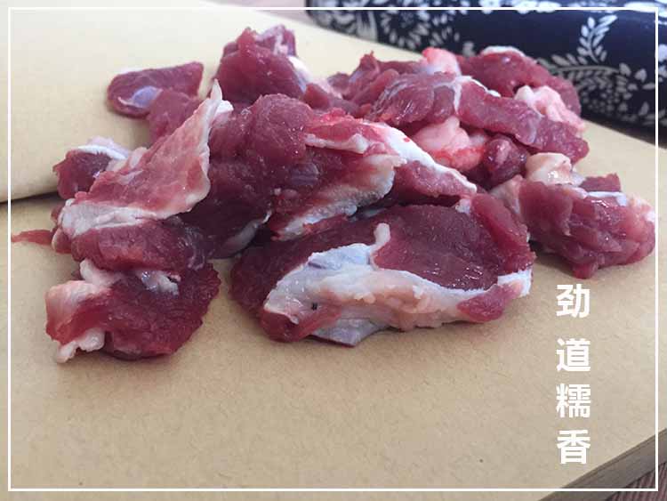 散养土黄牛肉新鲜牛筋头巴脑牛肉筋新鲜牛碎肉牛肉筋剔骨牛肉500G - 图1