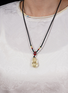 视频祝福黄水晶貔貅吊坠招财转运