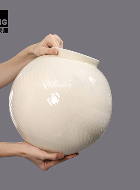 一匚新中式纯白陶瓷花器